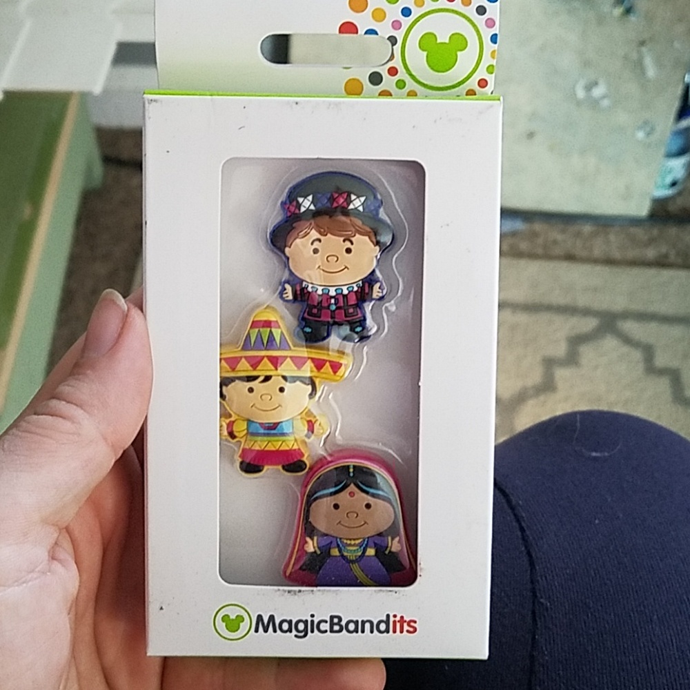 NWT Disney Parks Small World Magic Bandits